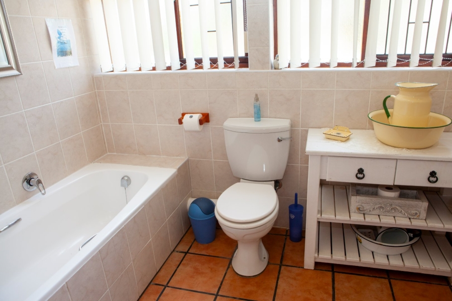 4 Bedroom Property for Sale in Southern Cross Western Cape